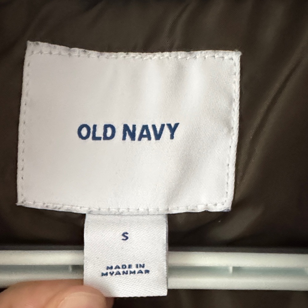 Old Navy Olive Quilted Zip-Front Vest with Gold Hardware - Picture 2 of 6